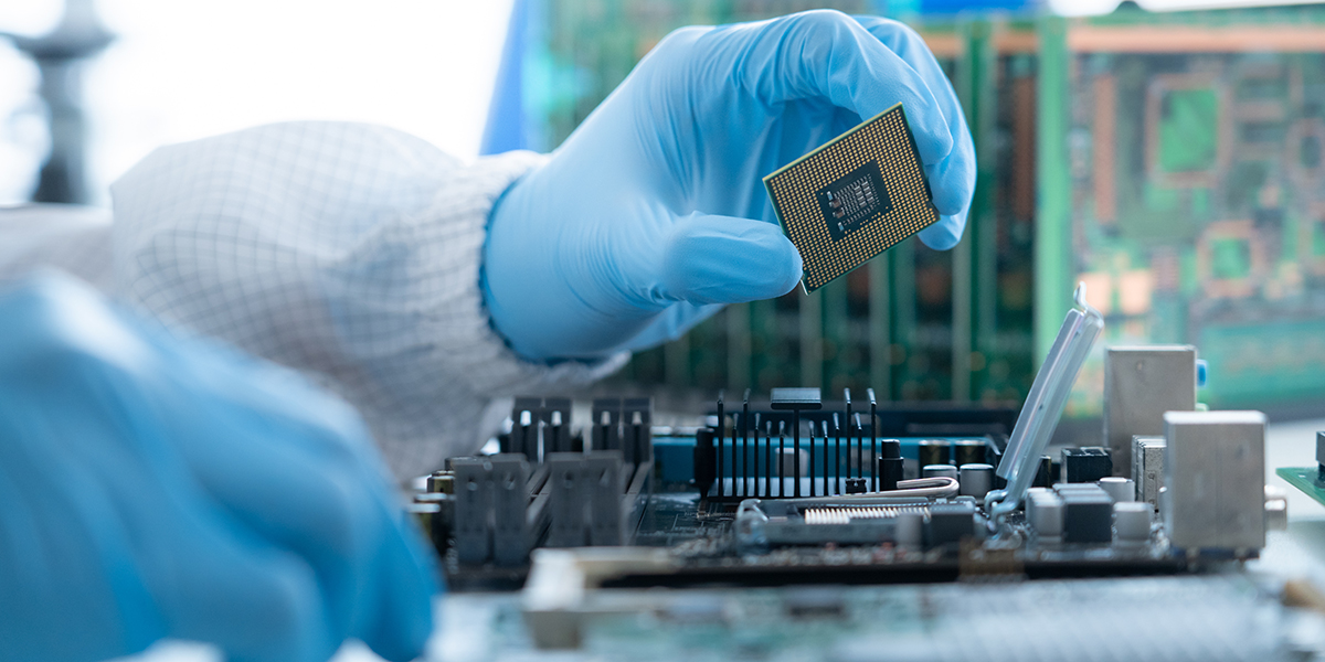 FPGAとは？仕組み・メリット・用途を分かりやすく解説 その1